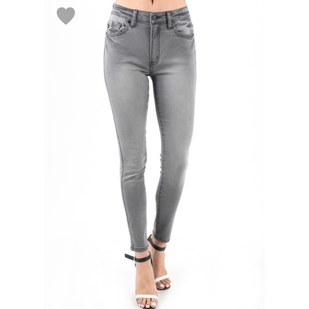 🆕 Grey Washed KanCan Jeans